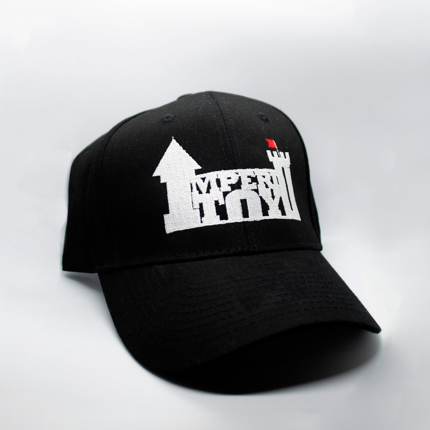 GORRA BORDADA NEGRA CON LOGO BLANCO